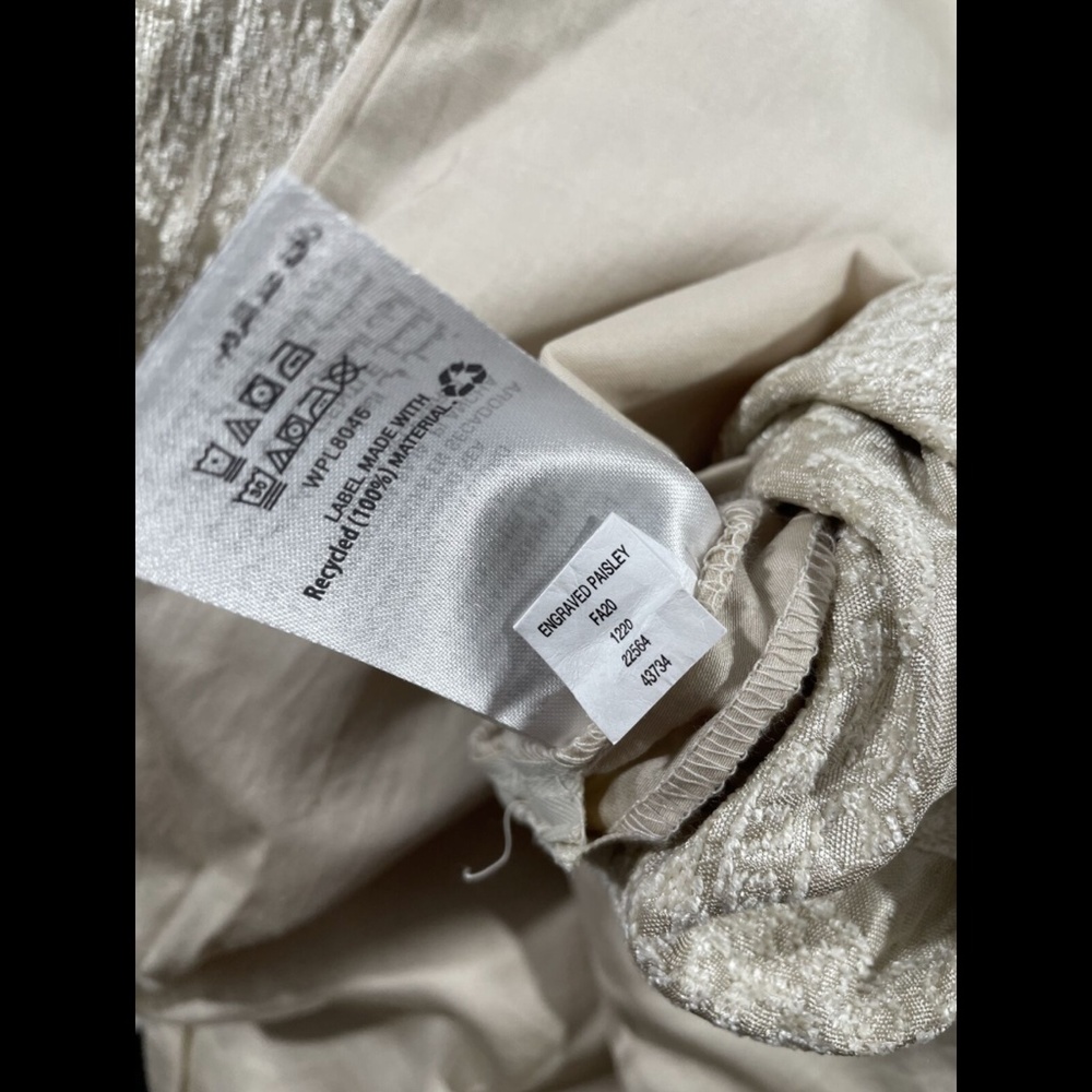 NEW Hotel Collection [ Full/ Queen ] Engraved Paisley Duvet Cover‎ Only - Picture 8 of 12